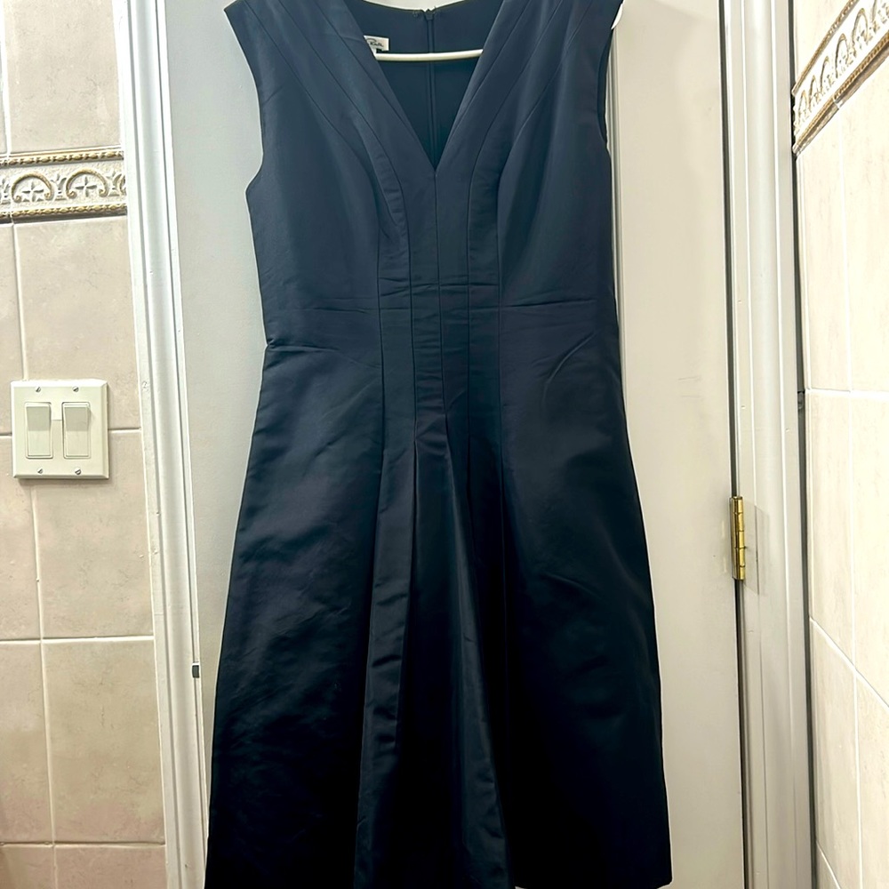 Oscar De La Renta; black, size:6; material: silk